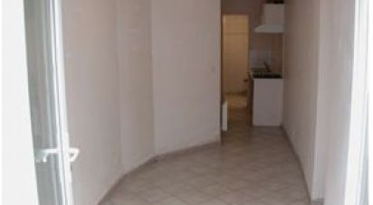 Apartment 1 room of 19 m² in Tourves (83170)