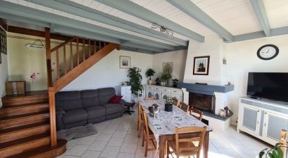 House 4 rooms of 112 m² in Plassay (17250)