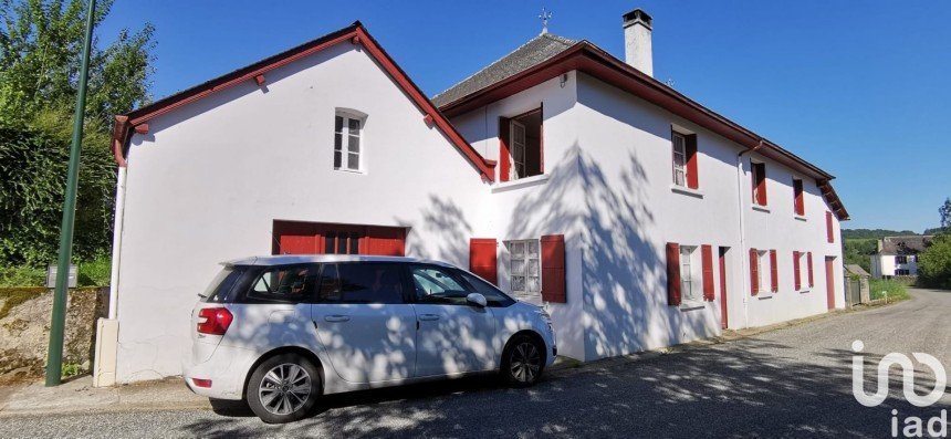 Maison 8 pièces de 162 m² à Lanne-en-Barétous (64570)
