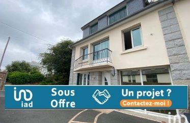 House 8 rooms of 120 m² in Lannion (22300)