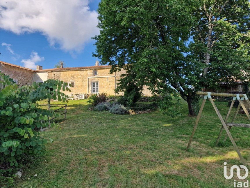 House 5 rooms of 138 m² in Rétaud (17460)