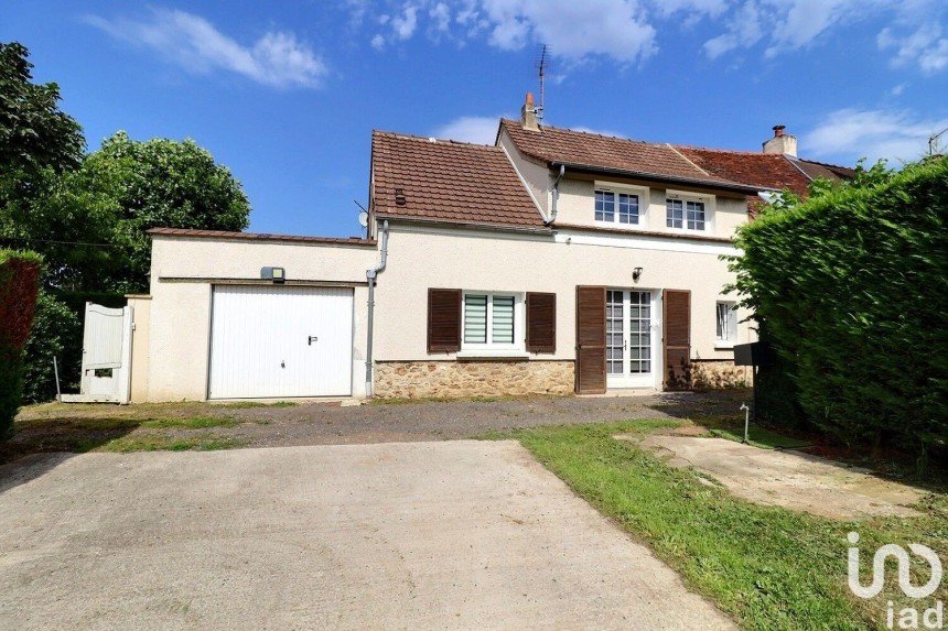 House 3 rooms of 85 m² in Favières (77220)