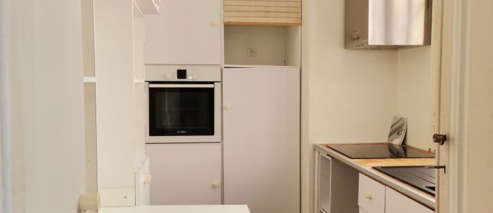 Appartement 2 pièces de 77 m² à Bordeaux (33000)