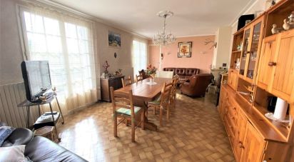 House 7 rooms of 170 m² in Nouans-les-Fontaines (37460)