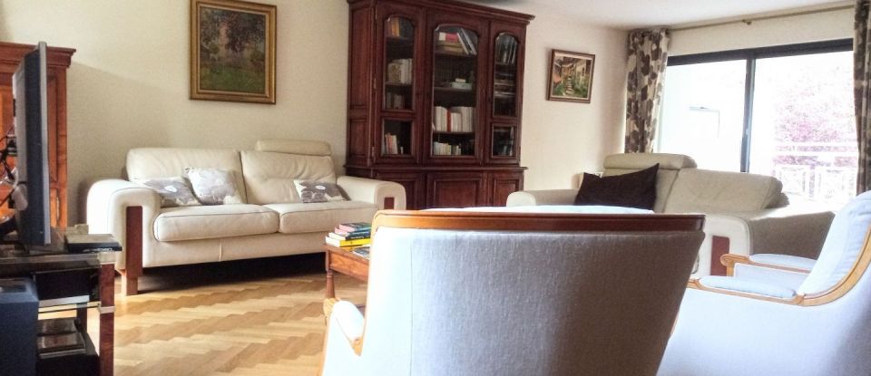 Apartment 4 rooms of 141 m² in Lille (59800)