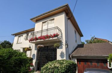 Architect house 6 rooms of 172 m² in Chelles (77500)