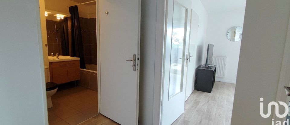 Apartment 2 rooms of 41 m² in Éragny (95610)