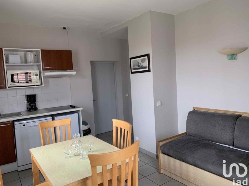 Apartment 3 rooms of 32 m² in La Tranche-sur-Mer (85360)