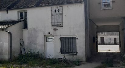 Building in Souppes-sur-Loing (77460) of 79 m²