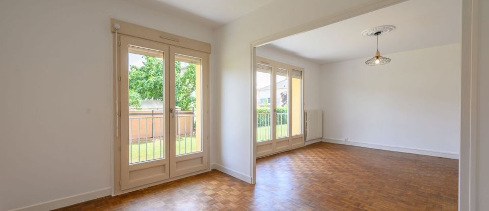 Apartment 3 rooms of 72 m² in Poitiers (86000)