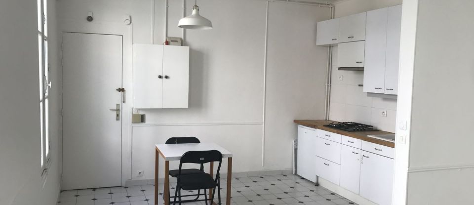 Appartement 3 pièces de 53 m² à Paris (75014)