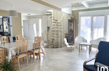 House 7 rooms of 147 m² in Soisy-sur-Seine (91450)