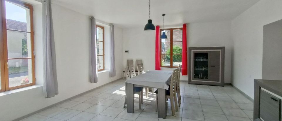 Country house 7 rooms of 200 m² in Crespy-le-Neuf (10500)