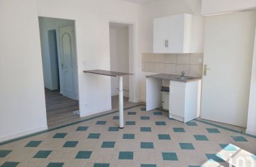 Apartment 2 rooms of 32 m² in Saumur (49400)