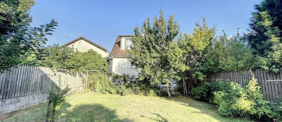 House 7 rooms of 100 m² in Eaubonne (95600)