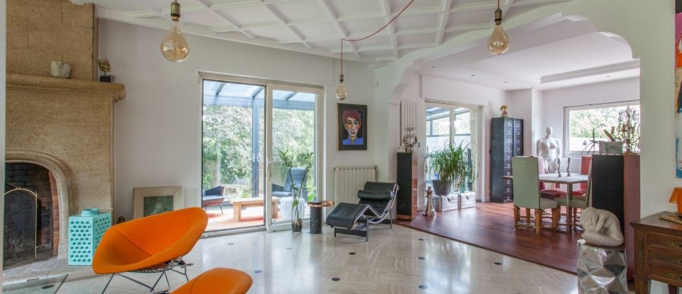 Maison 11 pièces de 255 m² à Ormesson-sur-Marne (94490)