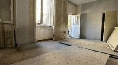 House 5 rooms of 115 m² in Saint-Sulpice-les-Feuilles (87160)