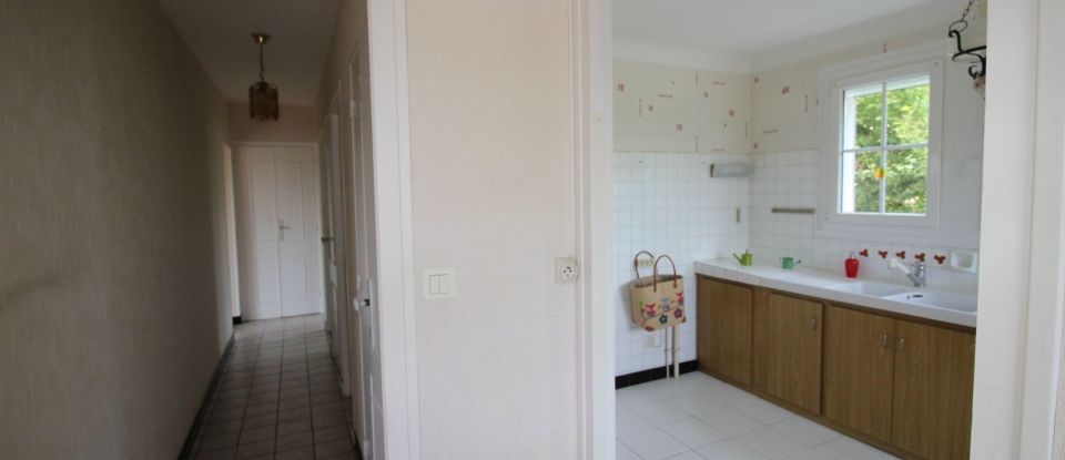 House 4 rooms of 92 m² in Marzy (58180)