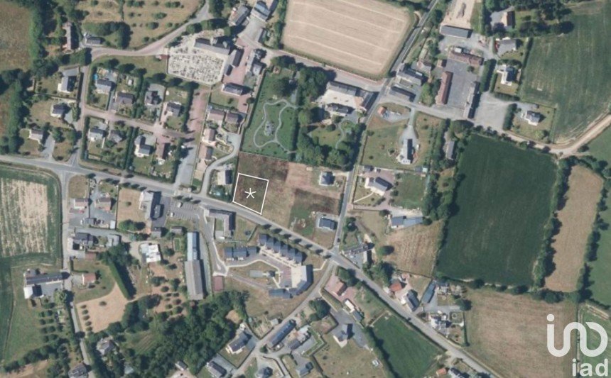 Land of 1,231 m² in Ouville (50210)