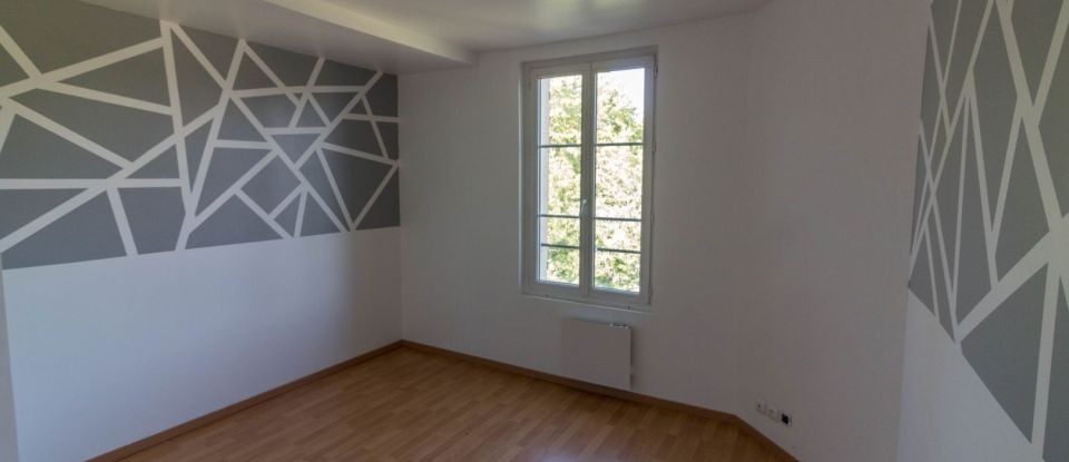 House 6 rooms of 112 m² in Montbouy (45230)