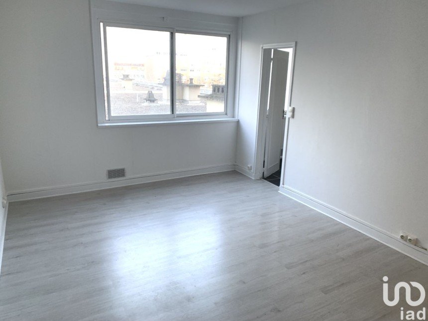 Apartment 1 room of 28 m² in Vitry-sur-Seine (94400)