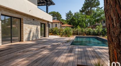 House 5 rooms of 245 m² in Arcachon (33120)