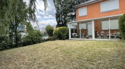 House 4 rooms of 98 m² in Lys-lez-Lannoy (59390)