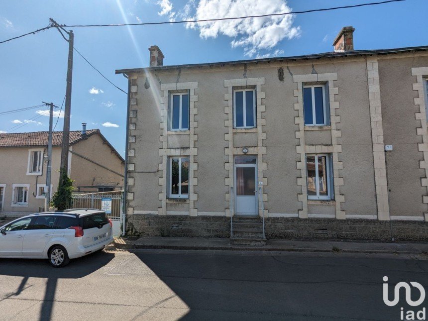 Maison 4 pièces de 94 m² à Saint-Sauvant (86600)