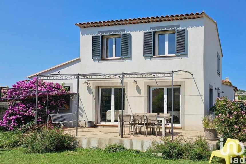 House 5 rooms of 122 m² in Paradou (13520)