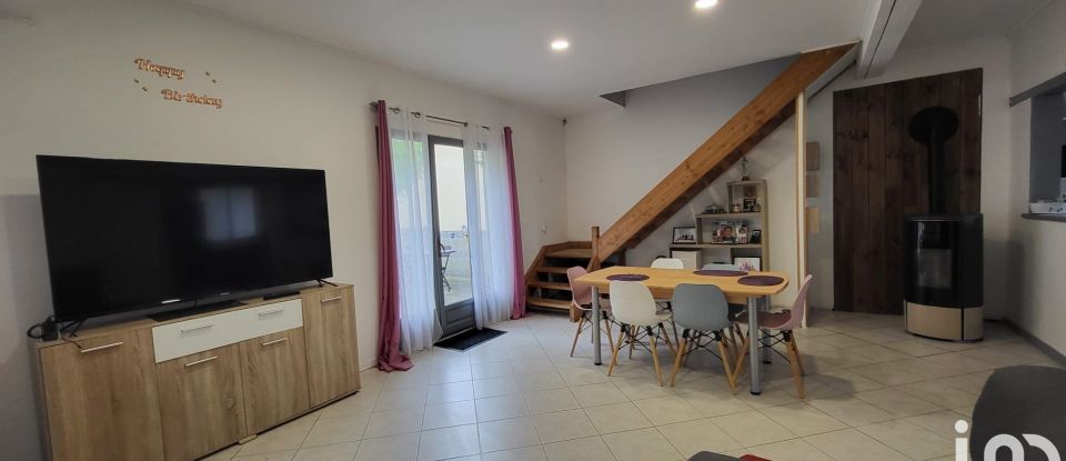 House 5 rooms of 140 m² in Chuelles (45220)