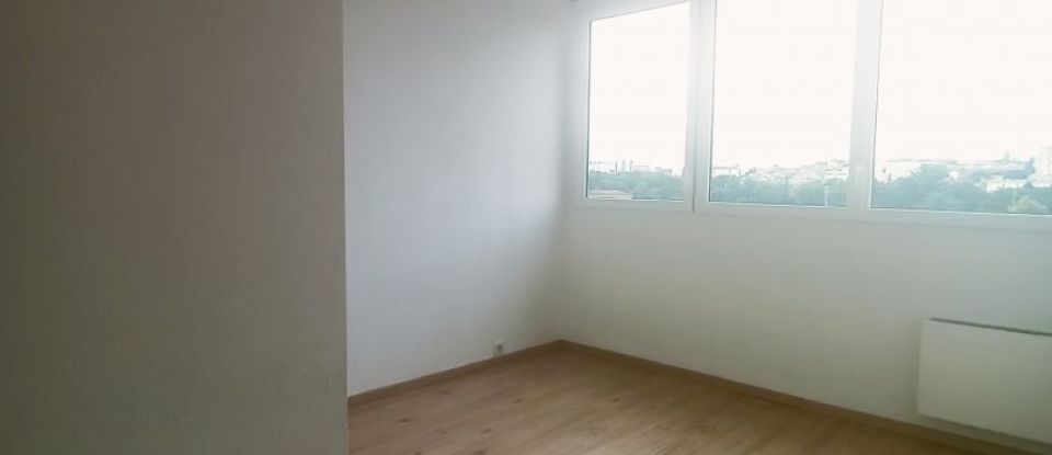 Apartment 4 rooms of 72 m² in Limoges (87100)