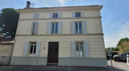 House 4 rooms of 120 m² in Mazeray (17400)