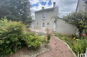 House 3 rooms of 67 m² in Parthenay (79200)