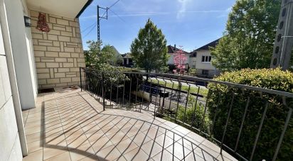 House 4 rooms of 86 m² in Combs-la-Ville (77380)