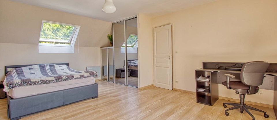 Maison 7 pièces de 143 m² à Avernes (95450)