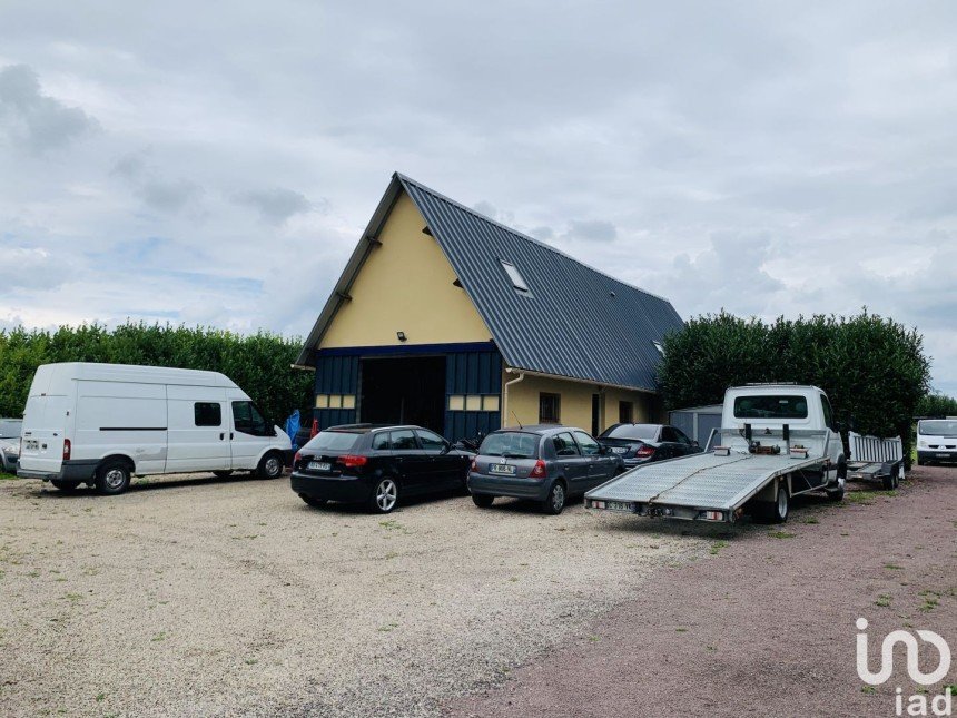 Parking of 100 m² in Cormeilles (27260)