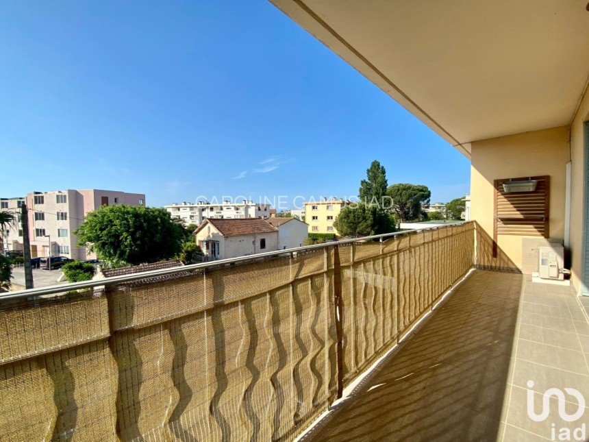 Appartement 3 pièces de 57 m² à Sanary-sur-Mer (83110)