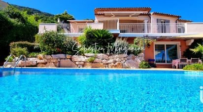 House 5 rooms of 165 m² in Cavalaire-sur-Mer (83240)