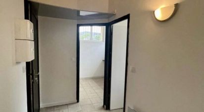 Apartment 1 room of 34 m² in Viry-Châtillon (91170)