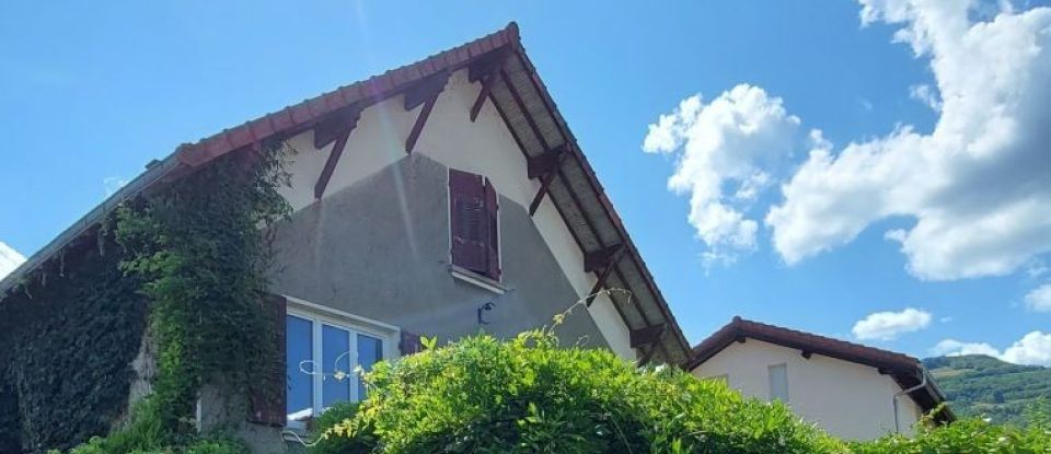 Traditional house 6 rooms of 160 m² in Tullins (38210)