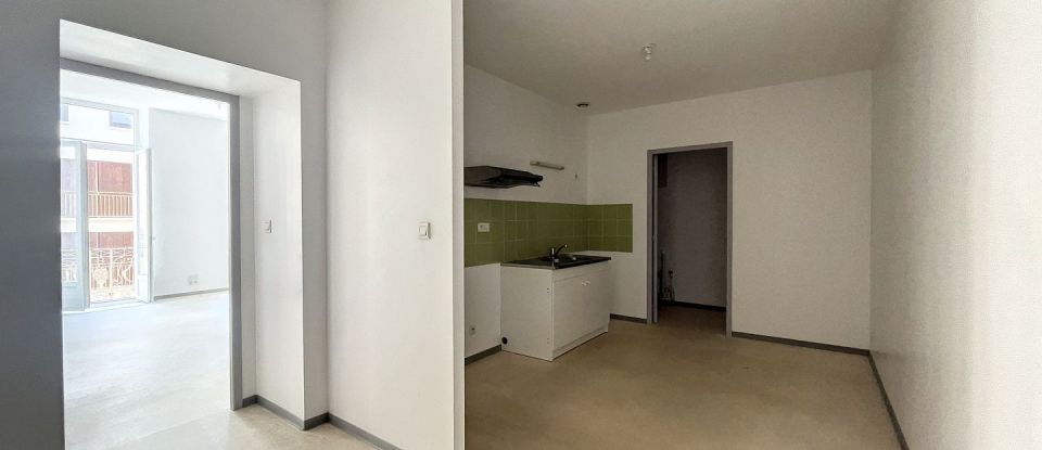 Appartement 4 pièces de 93 m² à Saint-Affrique (12400)