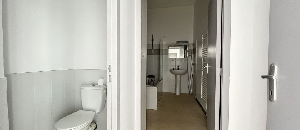Apartment 4 rooms of 93 m² in Saint-Affrique (12400)