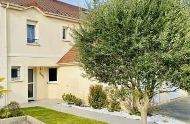 House 5 rooms of 105 m² in Saint-Fargeau-Ponthierry (77310)
