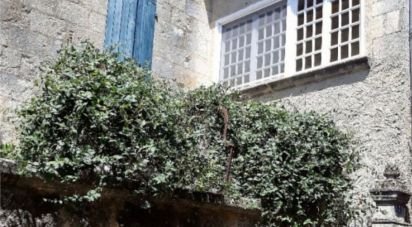 House 8 rooms of 220 m² in Uzès (30700)