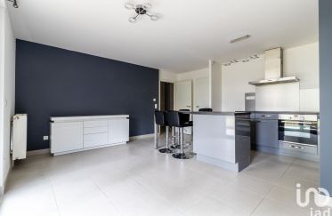 Apartment 3 rooms of 63 m² in Melun (77000)