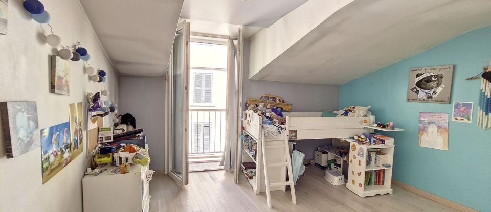 Appartement 6 pièces de 171 m² à Bourg-en-Bresse (01000)
