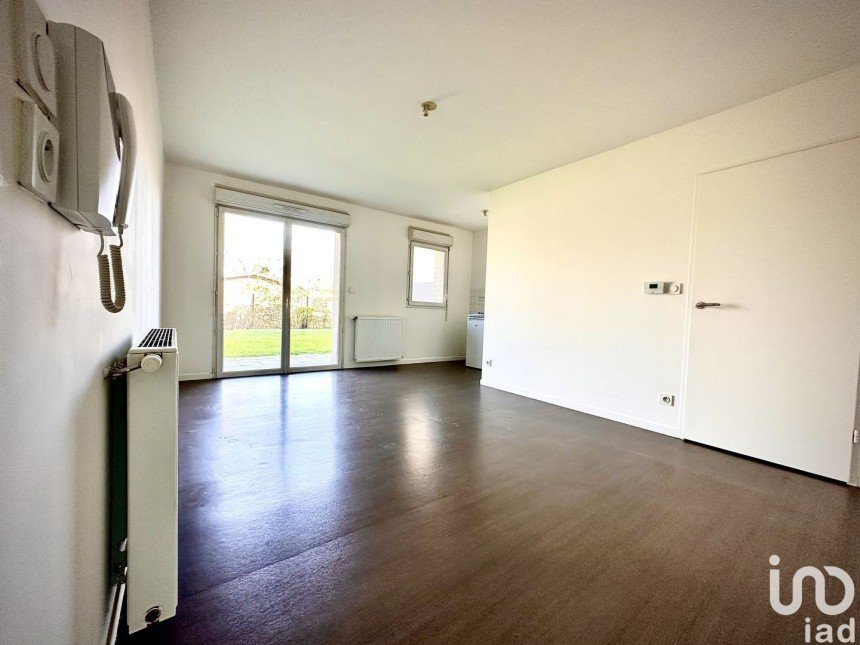 Apartment 2 rooms of 47 m² in Denain (59220)
