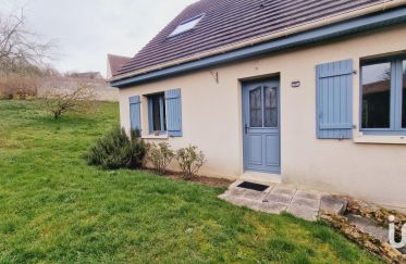House 4 rooms of 90 m² in Château-Thierry (02400)