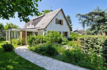 House 6 rooms of 167 m² in Grand Bourgtheroulde (27520)