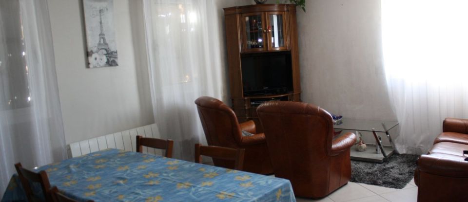 House 4 rooms of 83 m² in Cenon (33150)